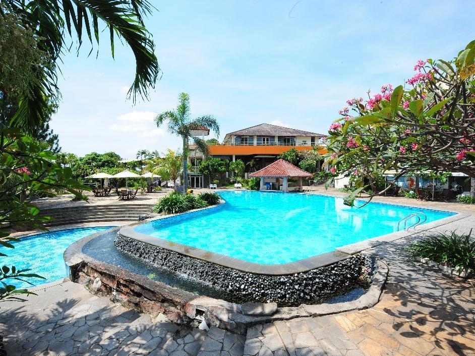Patra Semarang Hotel & Convention מראה חיצוני תמונה